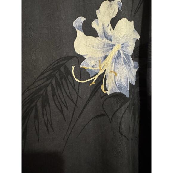 Tommy Bahama 100% Silk Men's Hawaiian Short Sleeve Shirt Gray/Blue Floral XL - Picture 7 of 9